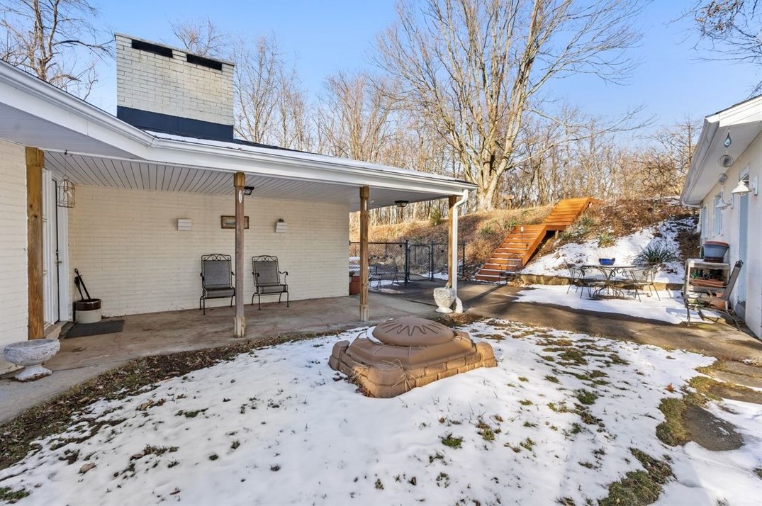 5311 Georgiann Dr, Gibsonia PA  15044-9659 exterior