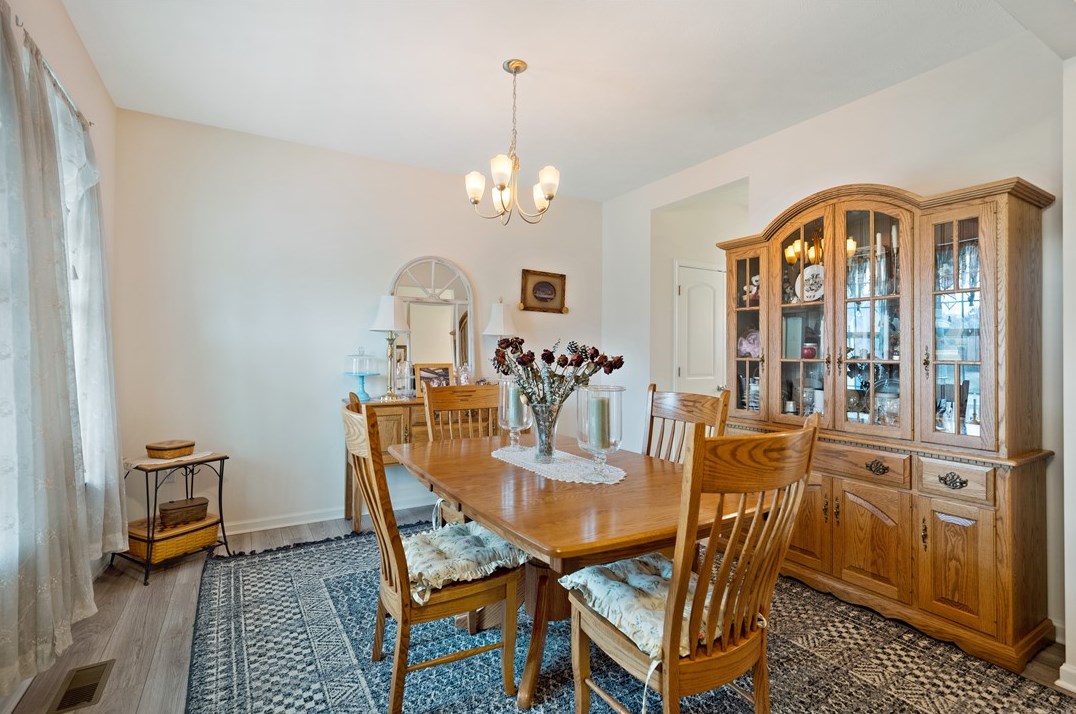 205 Wyncrest Dr, Butler PA  16001-1795 exterior