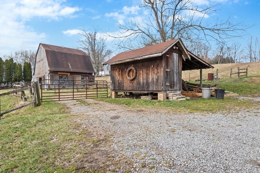 145 Route 228, Valencia, PA 16059-2029