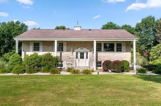 117 Mellon Dr, North Huntingdon PA  15642-4739 exterior