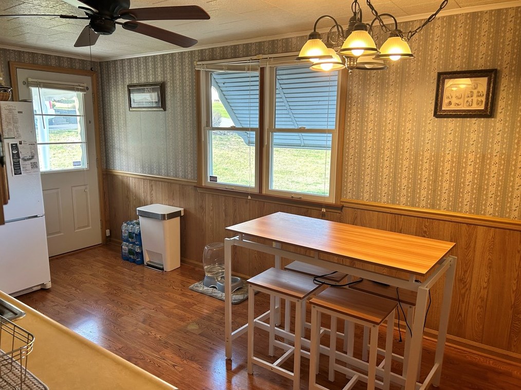 105 Lacock St, Washington PA  15301-2429 exterior
