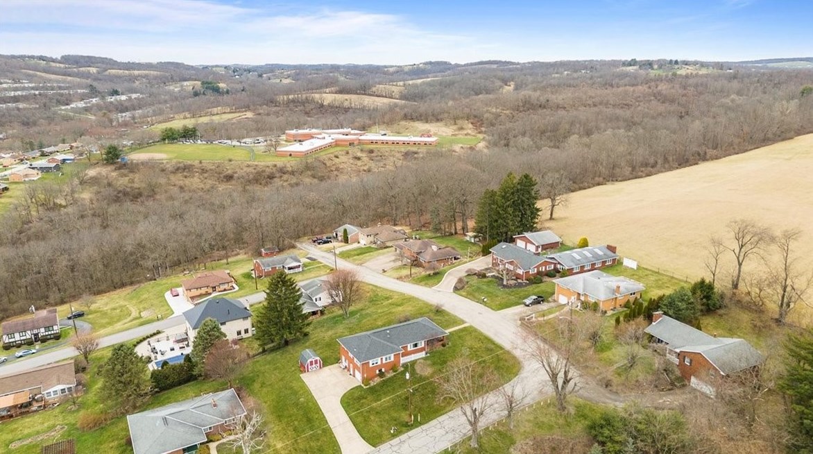 181 Paul St, Washington PA  15301-1444 exterior