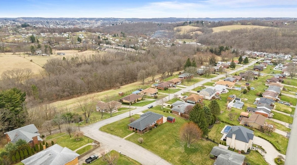 181 Paul St, Washington PA  15301-1444 exterior