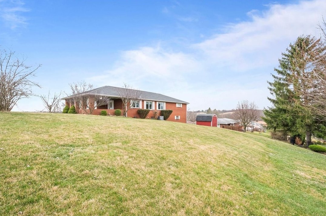 181 Paul St, Washington PA  15301-1444 exterior