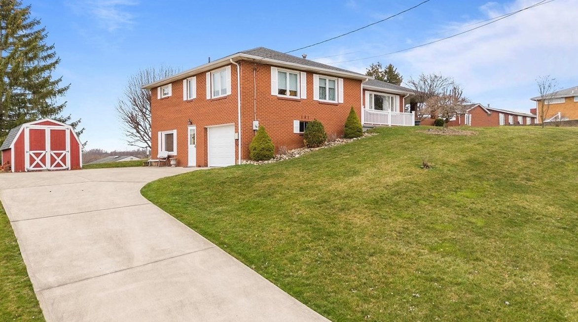 181 Paul St, Washington, PA 15301-1444
