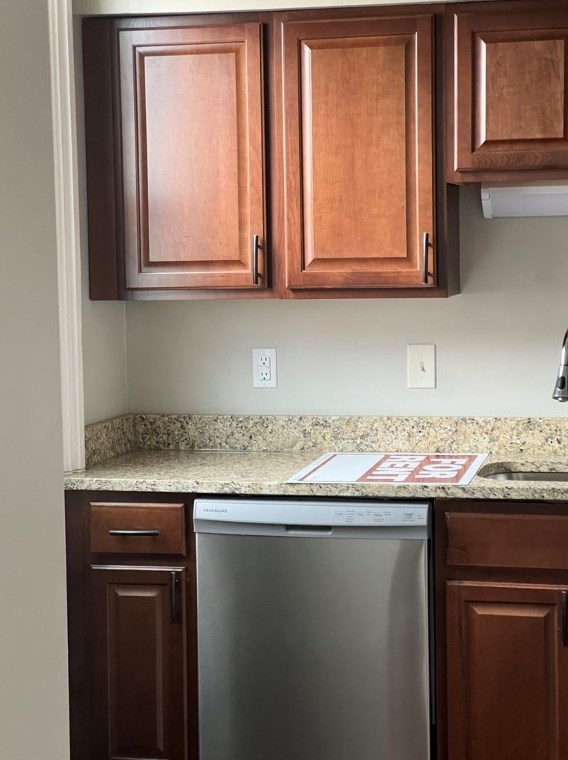 601 Blackburn Rd #4, Sewickley, PA 15143