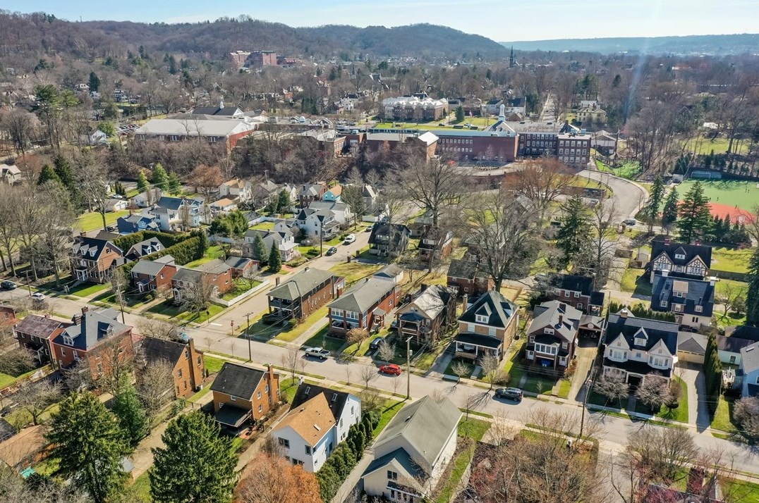 209 Orchard Ln, Sewickley, PA 15143