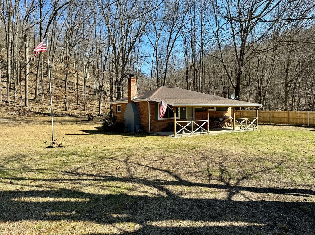 117 Carp Dr, Kennerdell, PA 16374-3905