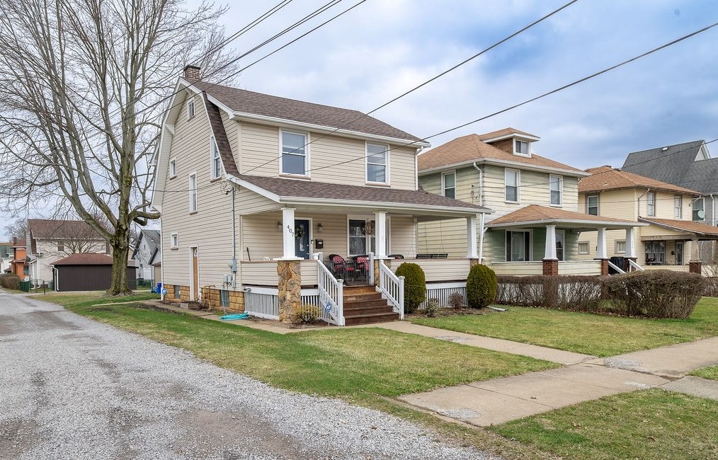 407 E Elizabeth St, New Castle, PA 16105
