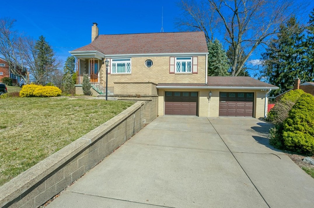 3 Hallmark, Pittsburgh, PA 15235