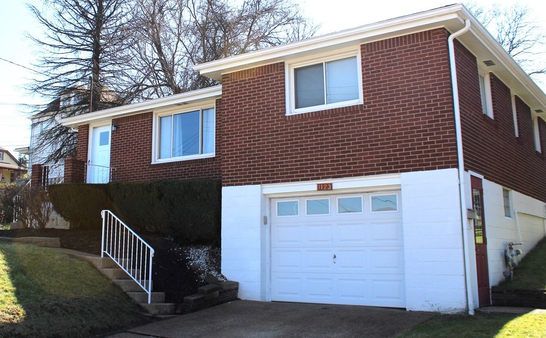 1123 Kinsley Ave, Duquesne, PA 15110