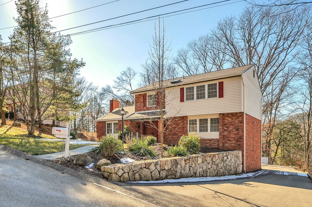 3452 Burnett Dr, Murrysville, PA 15668