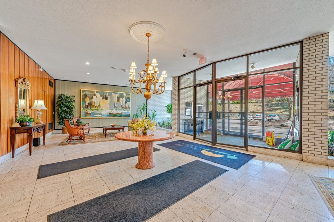 1160 Bower Hill Rd #303a, Pittsburgh, PA 15243