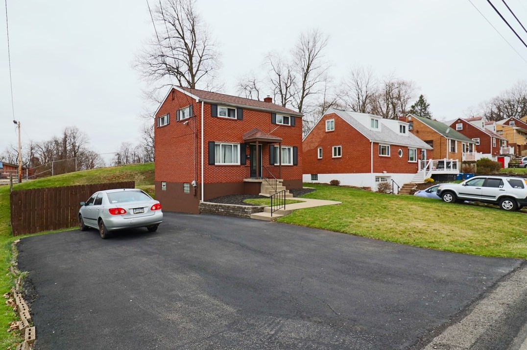 6025 Dewayne Dr, Verona, PA 15147