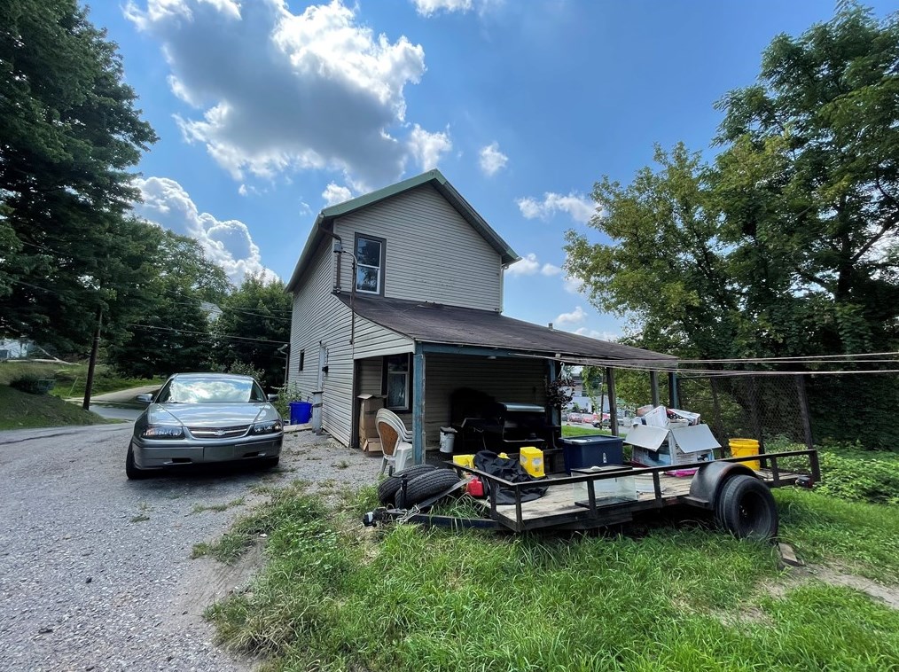 809 Franklin Ave, New Castle, PA 16101