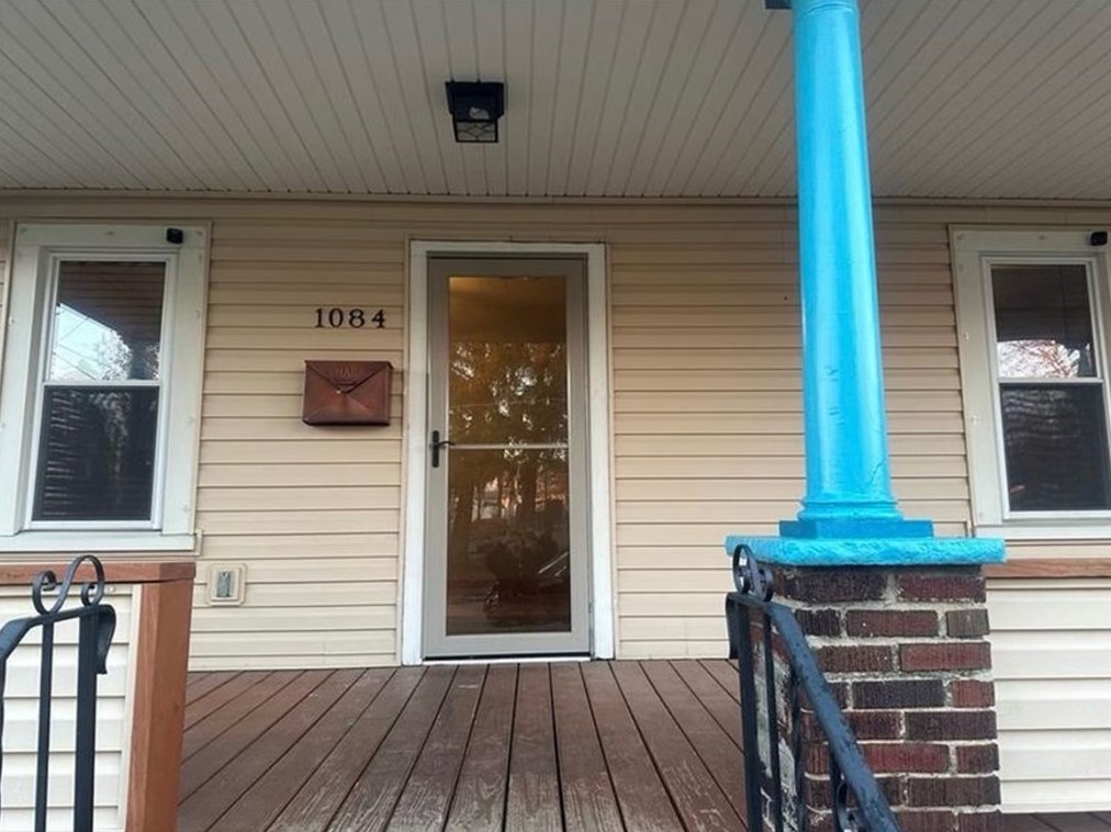 1084 Sherman Ave, Hermitage, PA 16146