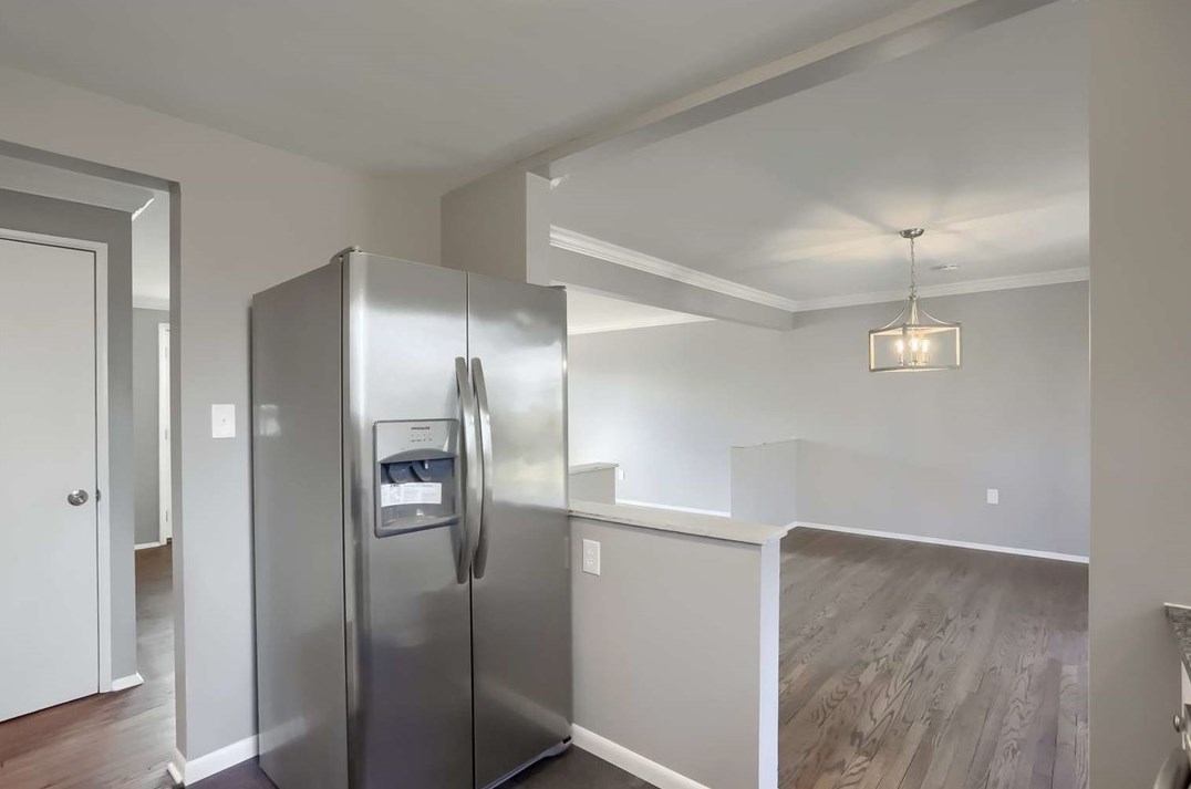 226 Suncrest Dr, Verona PA  15147-1652 exterior