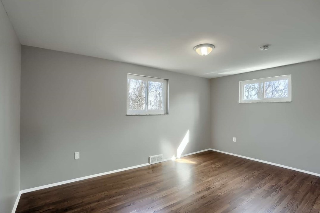 226 Suncrest Dr, Verona PA  15147-1652 exterior