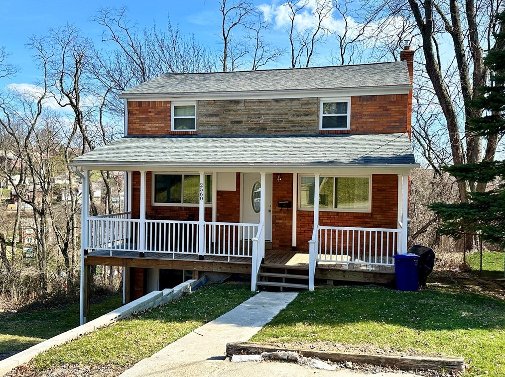 2560 Allender Ave, Pittsburgh, PA 15220