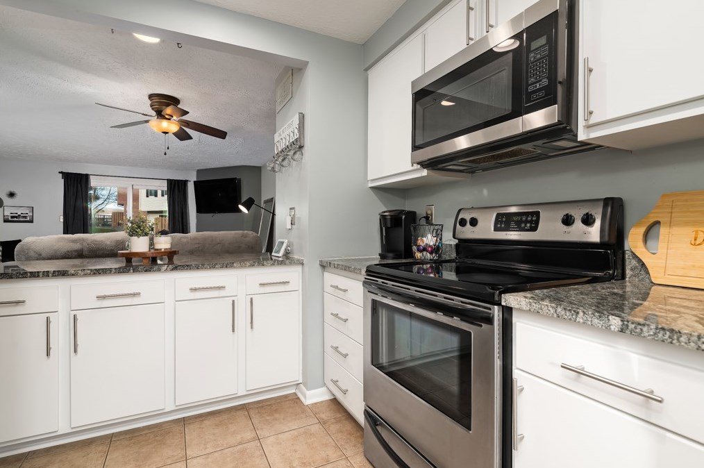 100 Stoney Creek Ct, Seven Fields PA  16046-7914 exterior