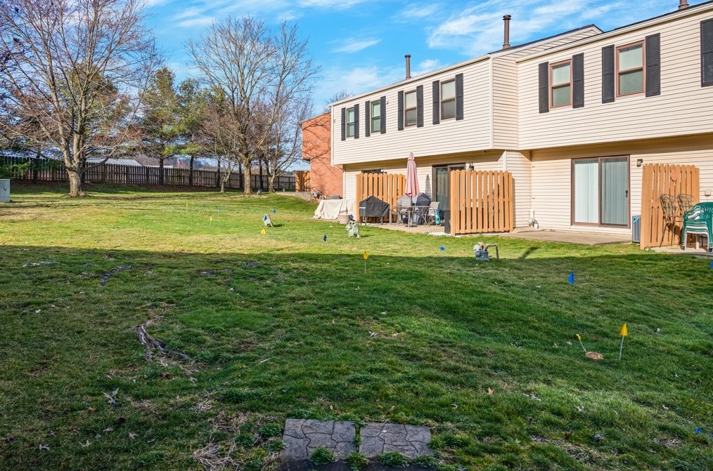 100 Stoney Creek Ct, Seven Fields PA  16046-7914 exterior