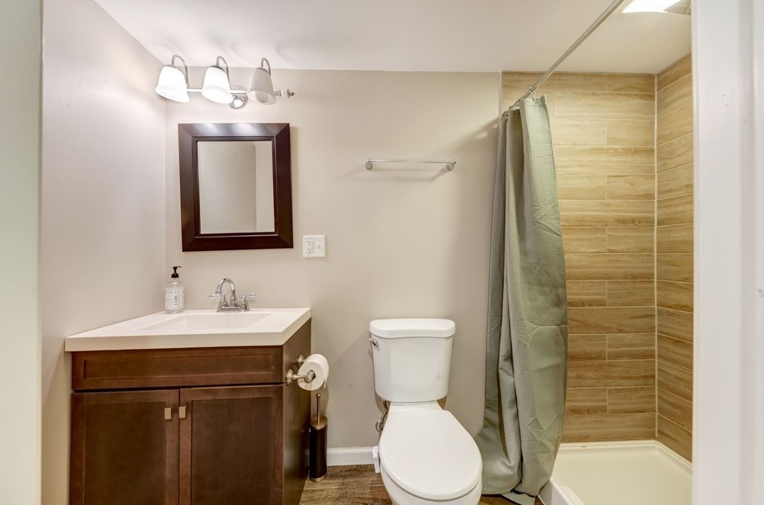 236 Larue Dr, Moon Twp PA  15108-1154 exterior