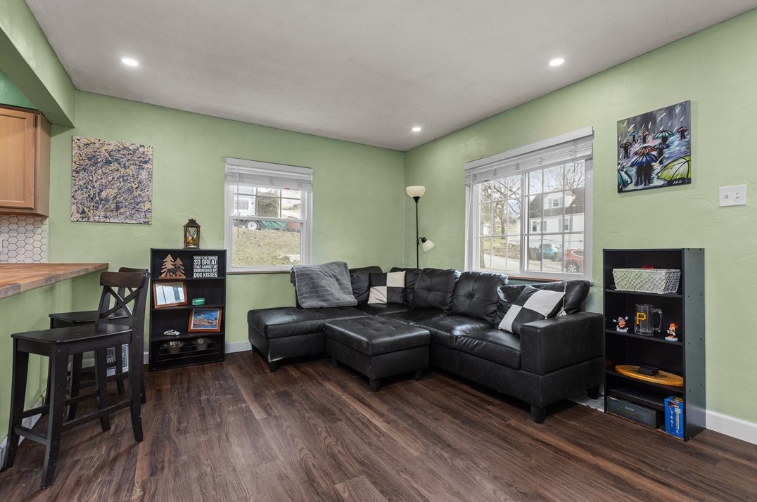 2936 Idaho Ave, Bethel Park, PA 15102