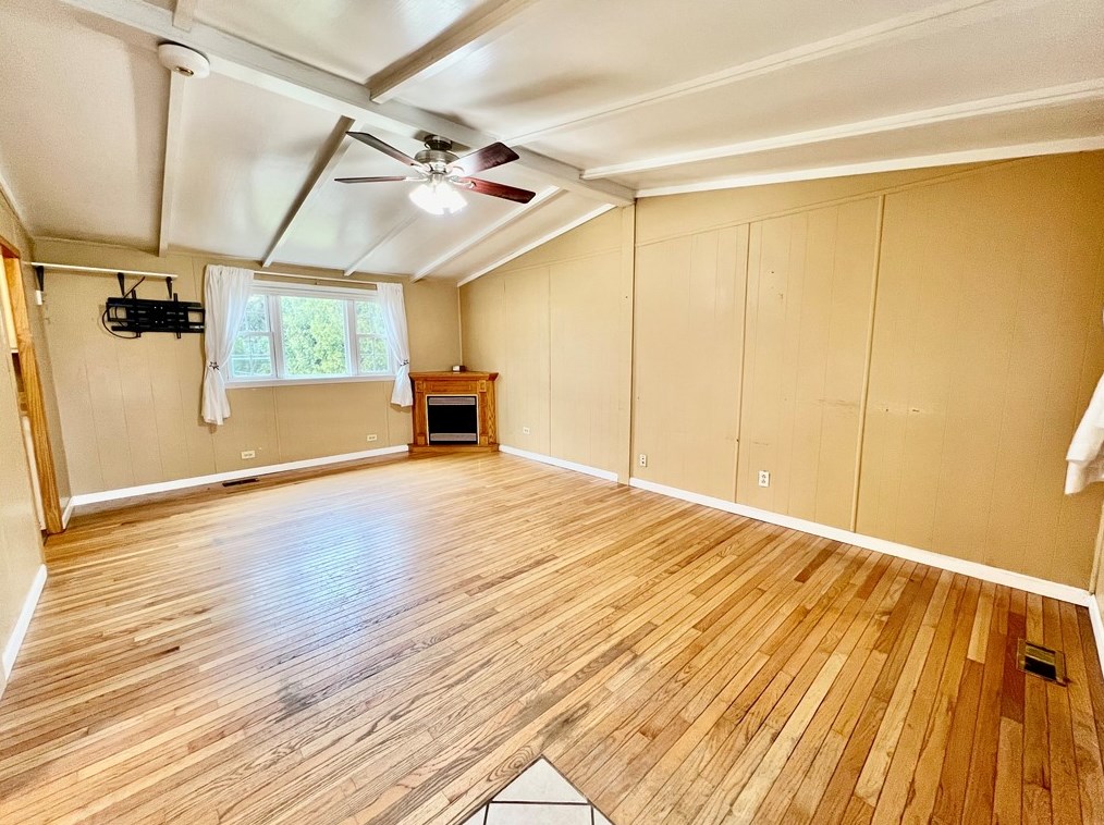 220 Hilltop Rd, Friedens, PA 15541-8309
