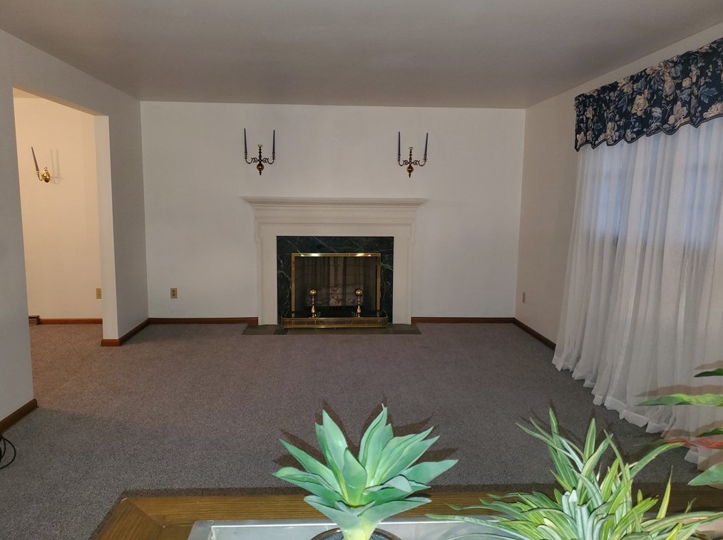 2233 Maple Dr, Ford City, PA 16226