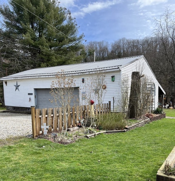 4154 Starford Rd, Starford PA  15777-9620 exterior
