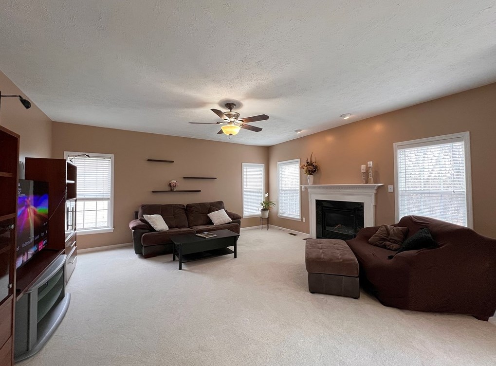 238 Gary Dr, Sewickley, PA 15143-9535