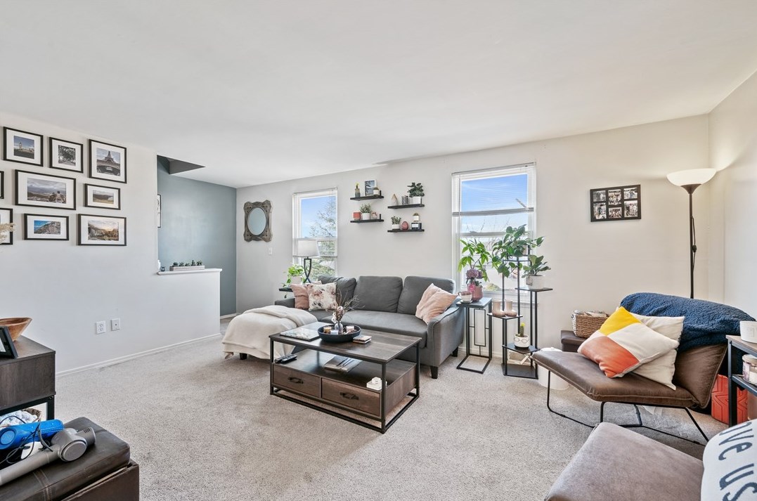 4260 Sample Ct, Allison Park, PA 15101-2644