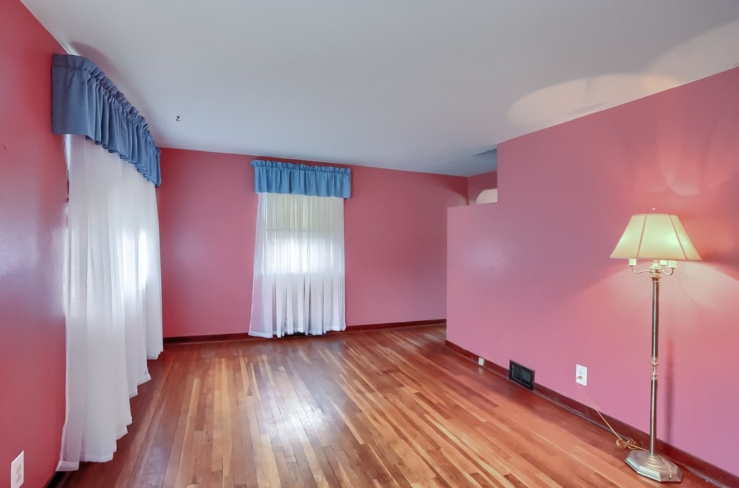 3825 Chartiers Ave, Pittsburgh, PA 15204