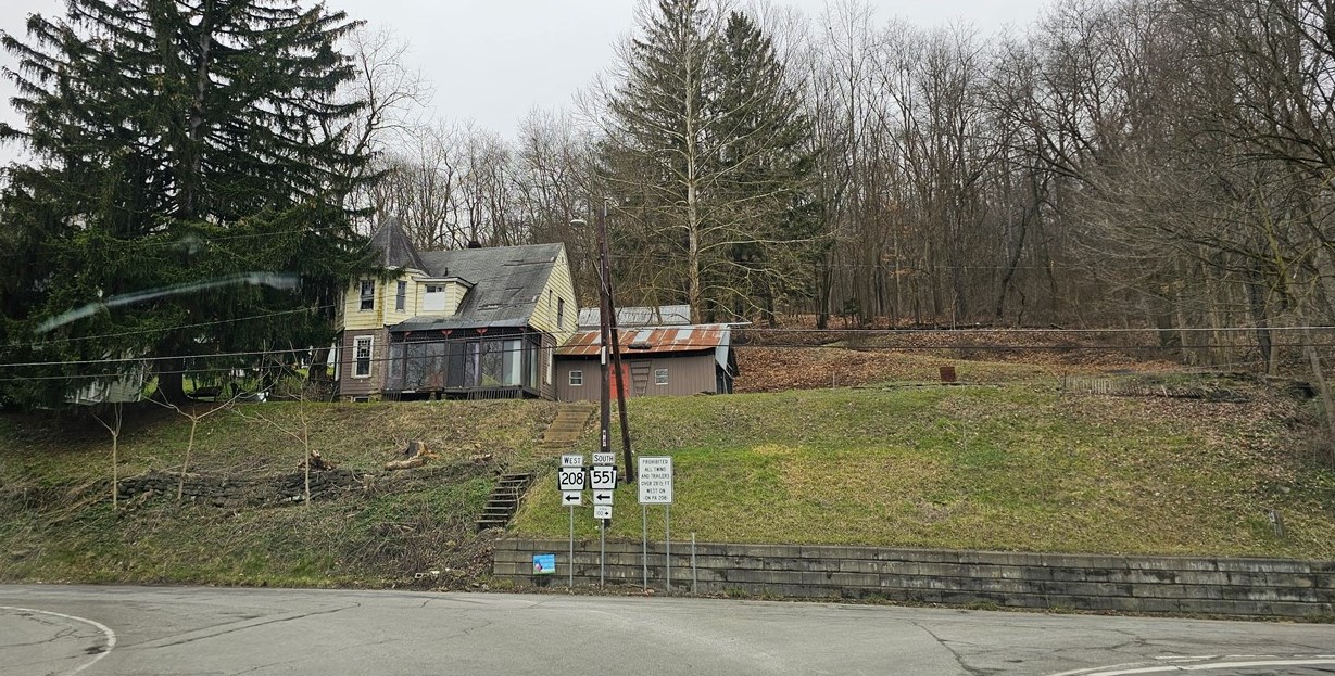 1853 State Route 208, Pulaski, PA 16143