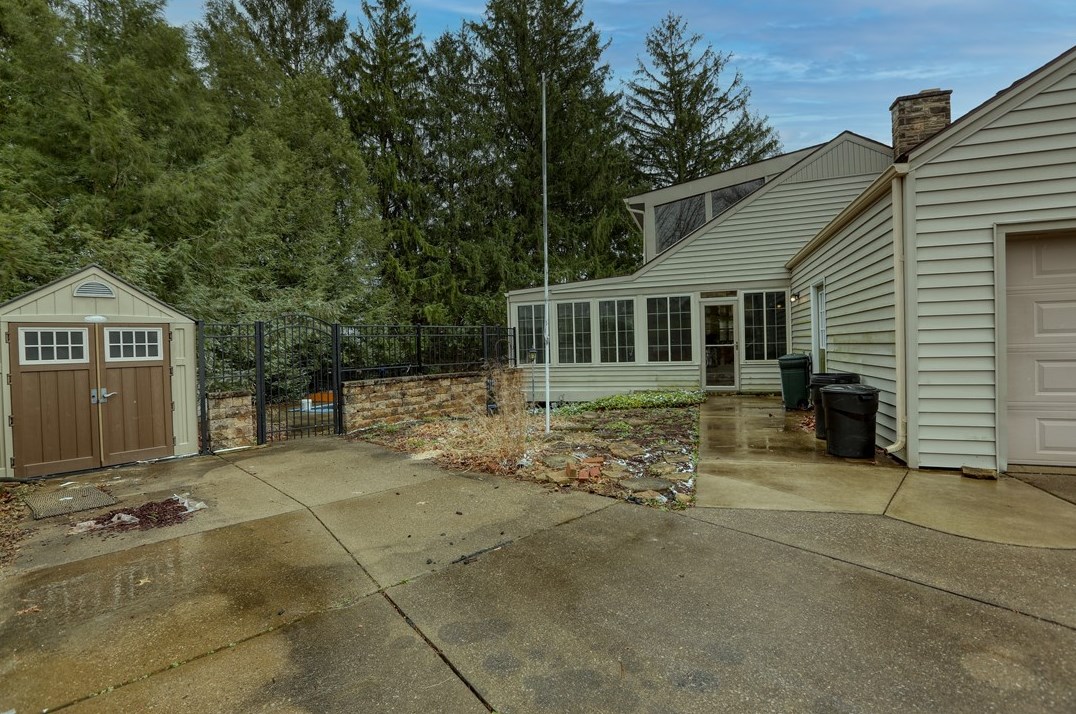 123 Creighton St, Beaver Falls PA  15010-1225 exterior