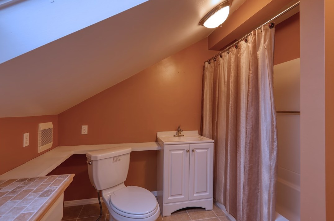 123 Creighton St, Beaver Falls PA  15010-1225 exterior