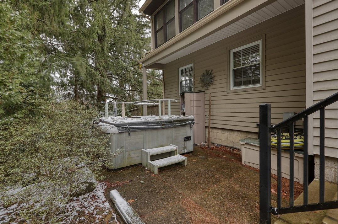 123 Creighton St, Beaver Falls PA  15010-1225 exterior