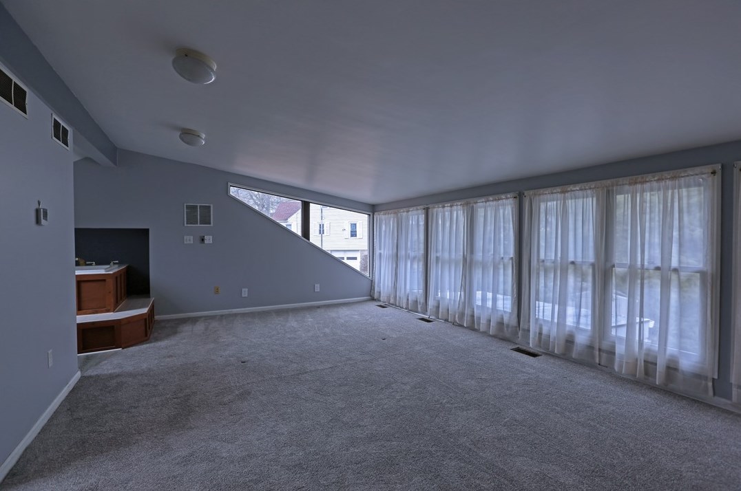 123 Creighton St, Beaver Falls PA  15010-1225 exterior