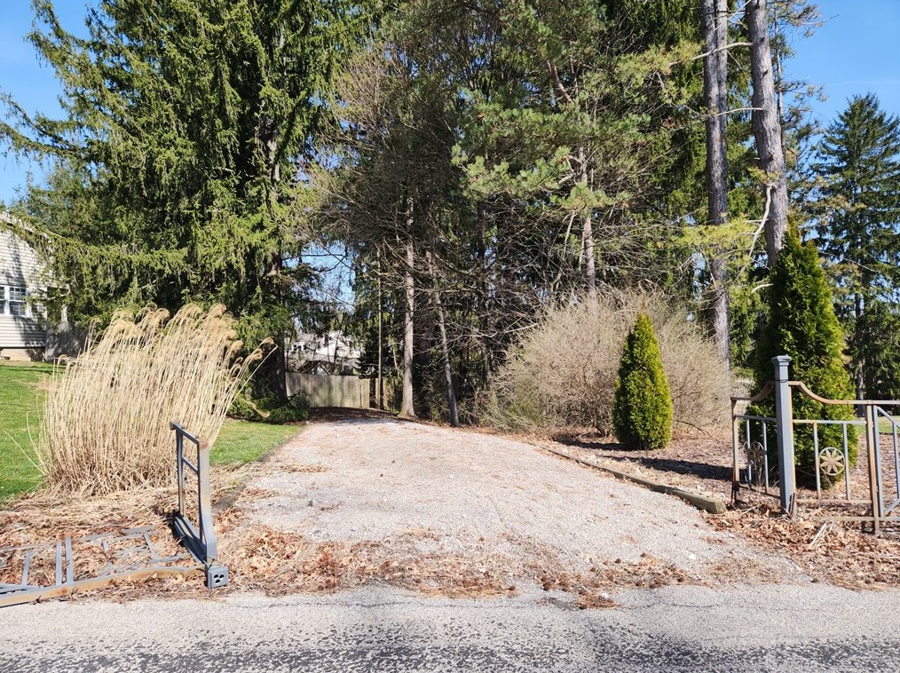 123 Creighton St, Beaver Falls PA  15010-1225 exterior