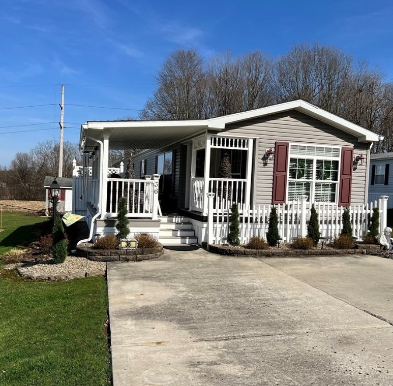 1 Grandview Dr #36, Hadley, PA 16130