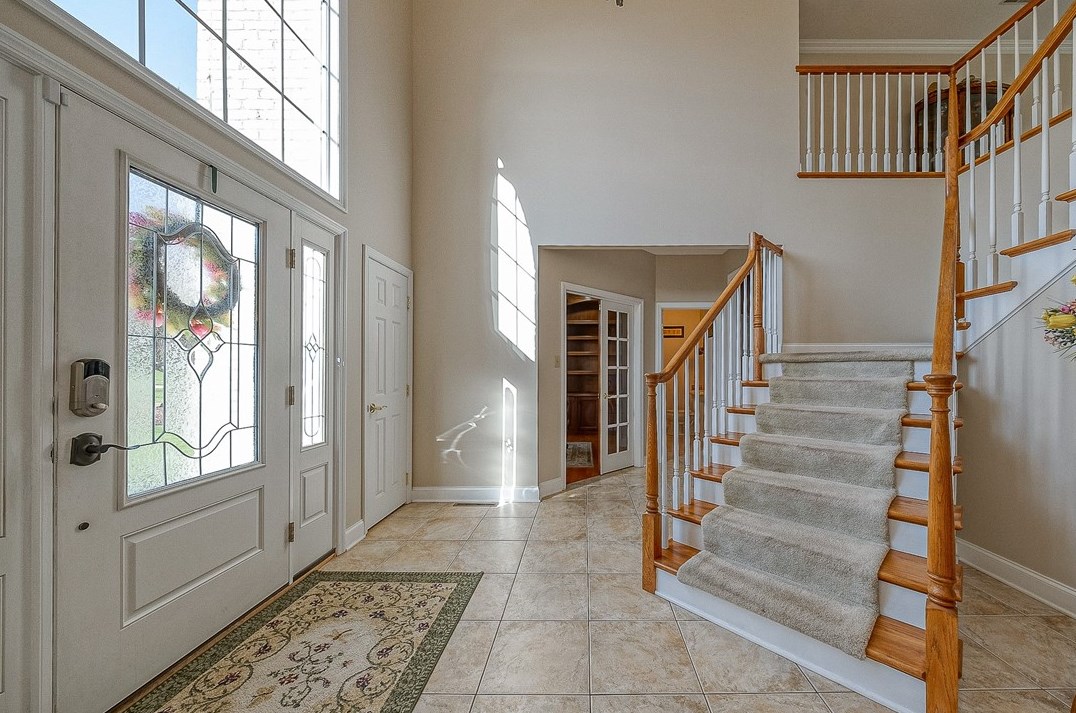 121 Bittersweet Cir, Venetia, PA 15367