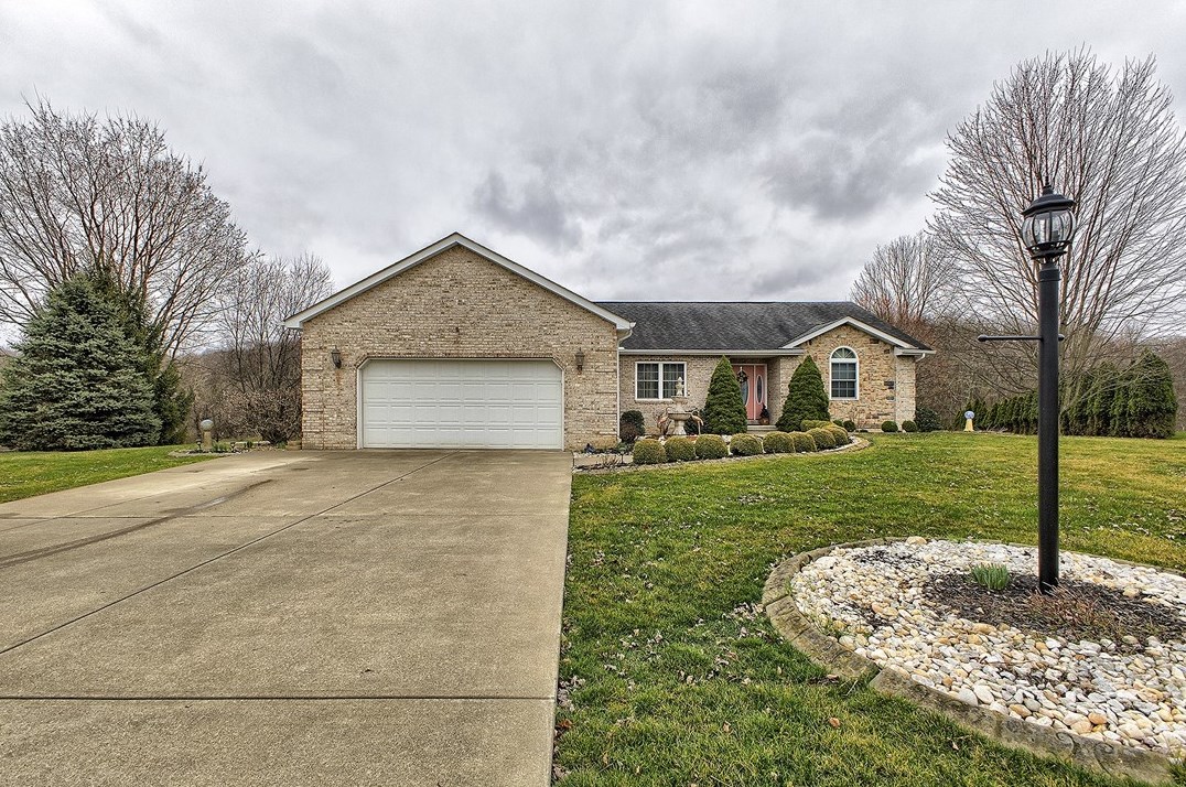 1015 Derekton Dr, Latrobe, PA 15650-5510