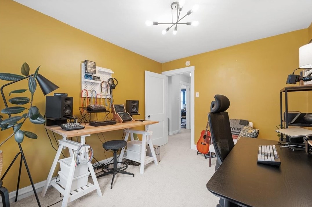 1434 Morningside Ave, Pittsburgh PA  15206-1329 exterior