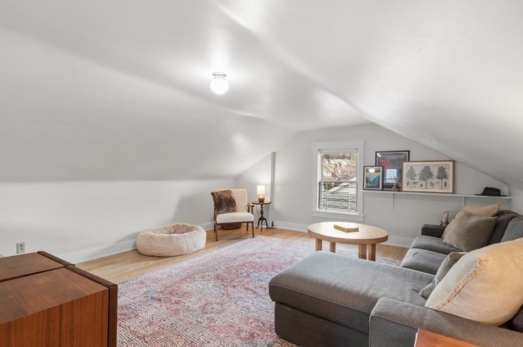 1434 Morningside Ave, Pittsburgh PA  15206-1329 exterior