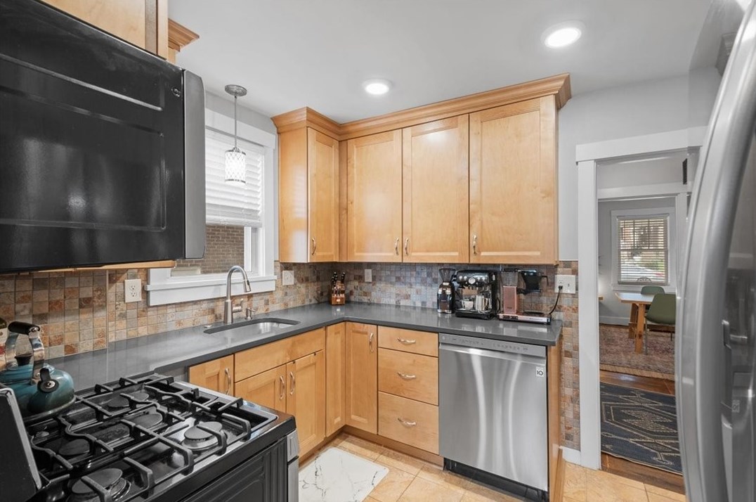 1434 Morningside Ave, Pittsburgh PA  15206-1329 exterior