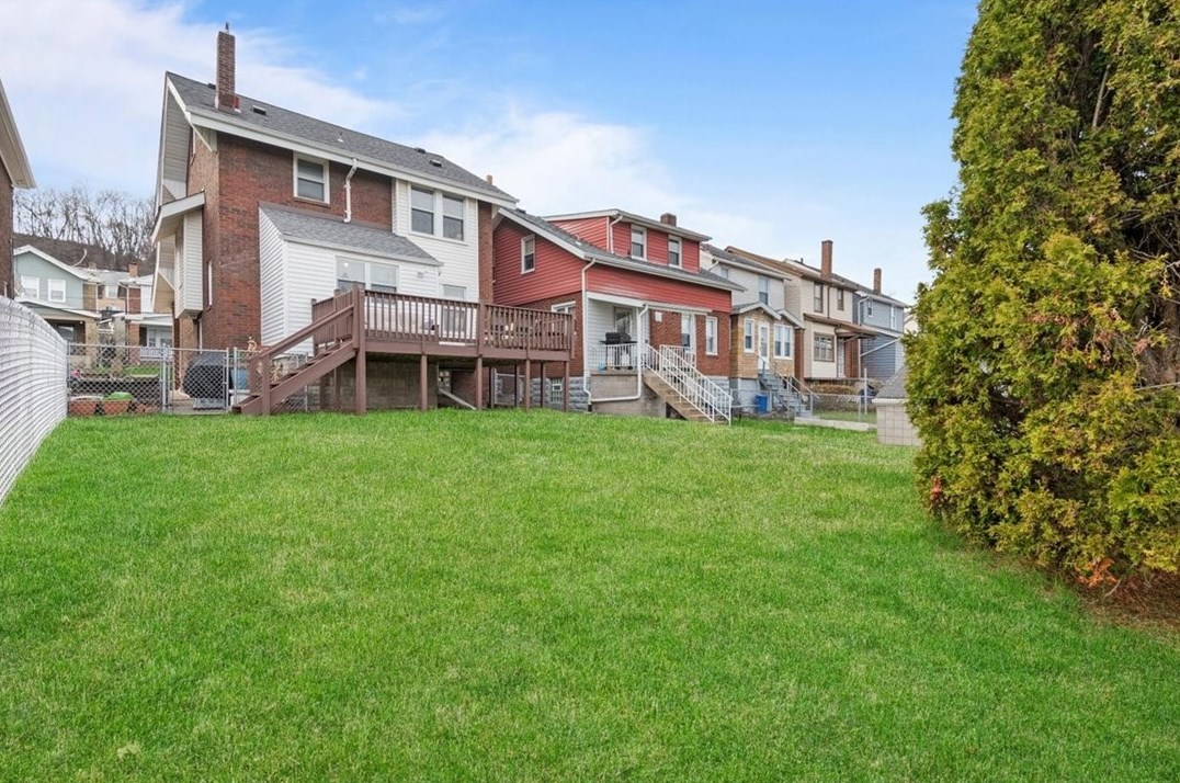 1434 Morningside Ave, Pittsburgh PA  15206-1329 exterior