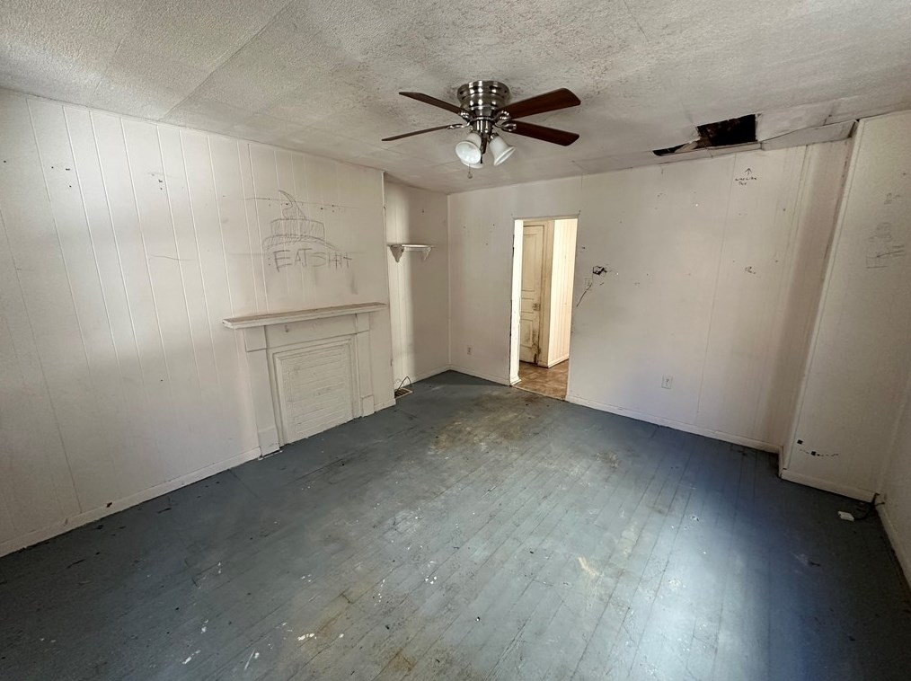 68 Midland Ave, Midland, PA 15059