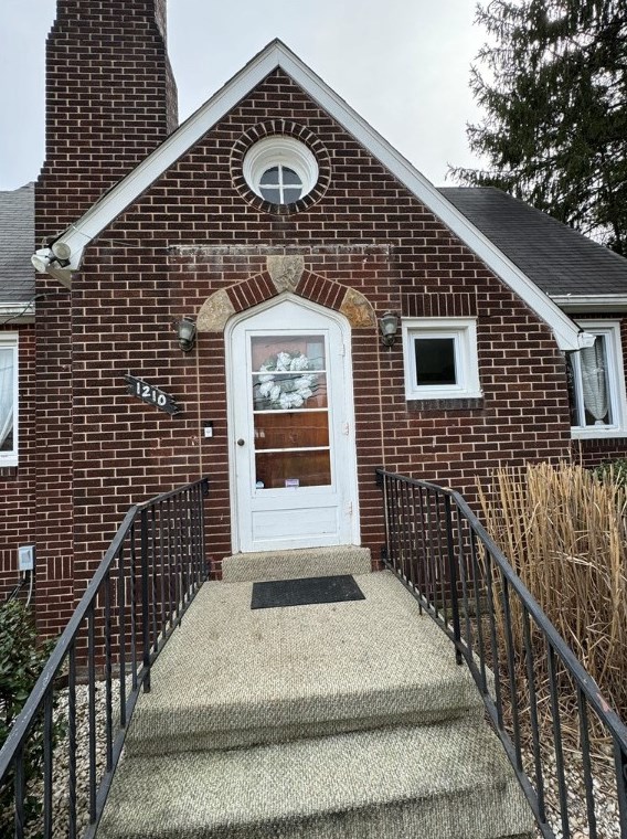 1210 Ridge Rd, Ambridge, PA 15003