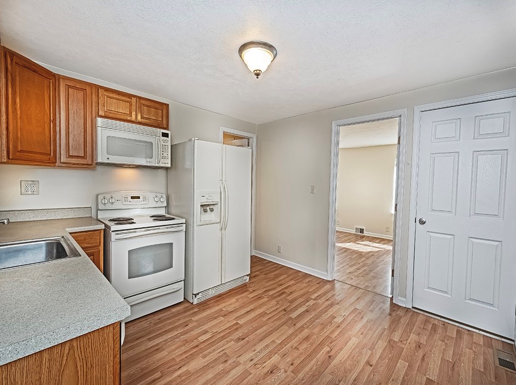 232 New Castle St, Slippery Rock, PA 16057