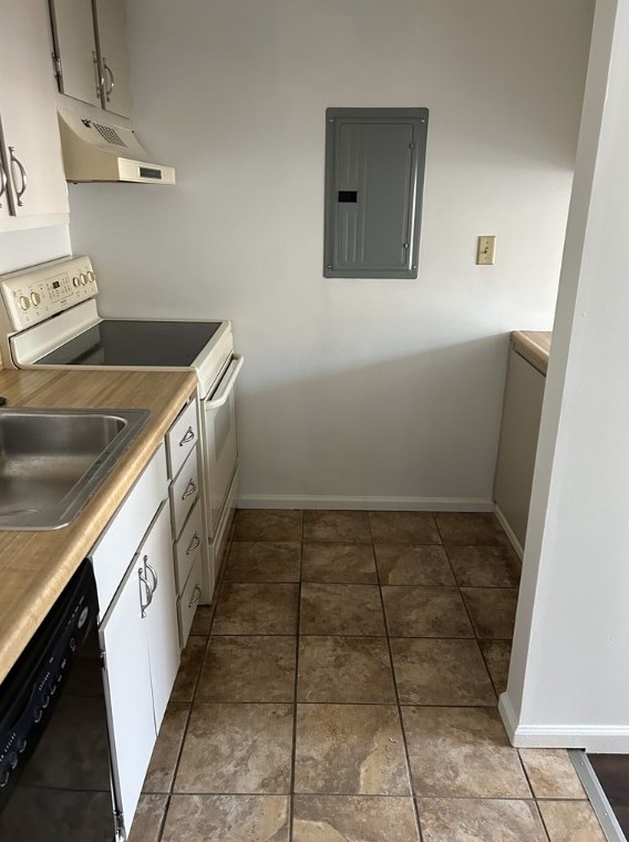 938 Guyasuta Ln, Pittsburgh, PA 15215-1651